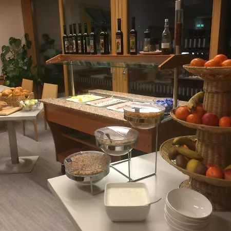 Schwedenhaus 호스텔 *